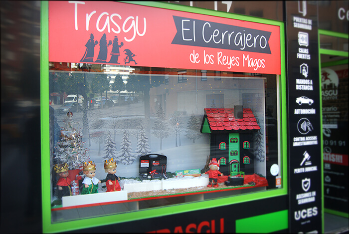 cerrajeros-trasgu-escaparate