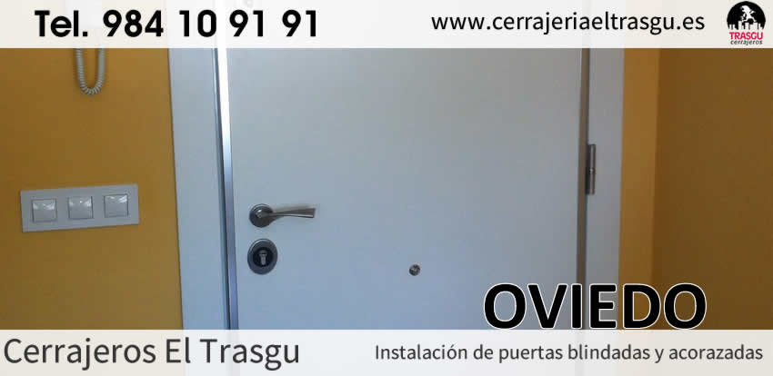 Instalando PUERTAS blindadas y ACORAZADAS OVIEDO cerrajeros instalacion puertas blindadas acorazadas el trasgu oviedo